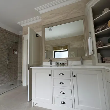 Konukevi Milton On The Moyle