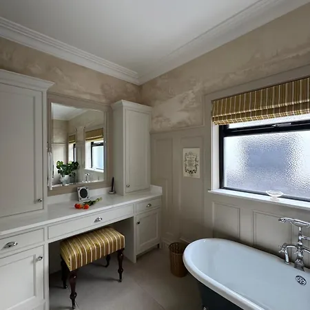 Konukevi Milton On The Moyle 3*